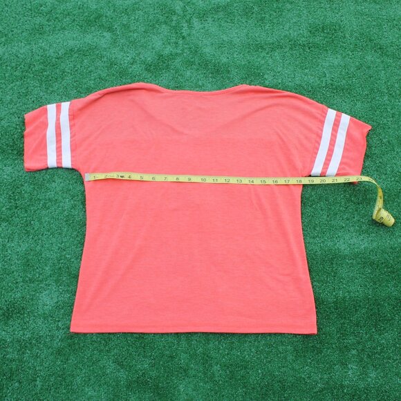 🧡🏈🤎 NFL Cleveland Browns short sleeved cropped t-shirt - Picture 3 of 4